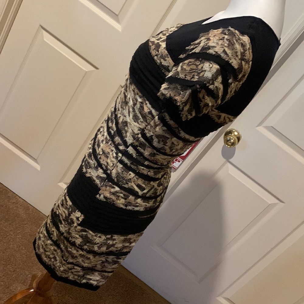 Diane Von Furstenberg rough edge tiered dress. Vintage Contemporary Classic - Picture 7 of 15
